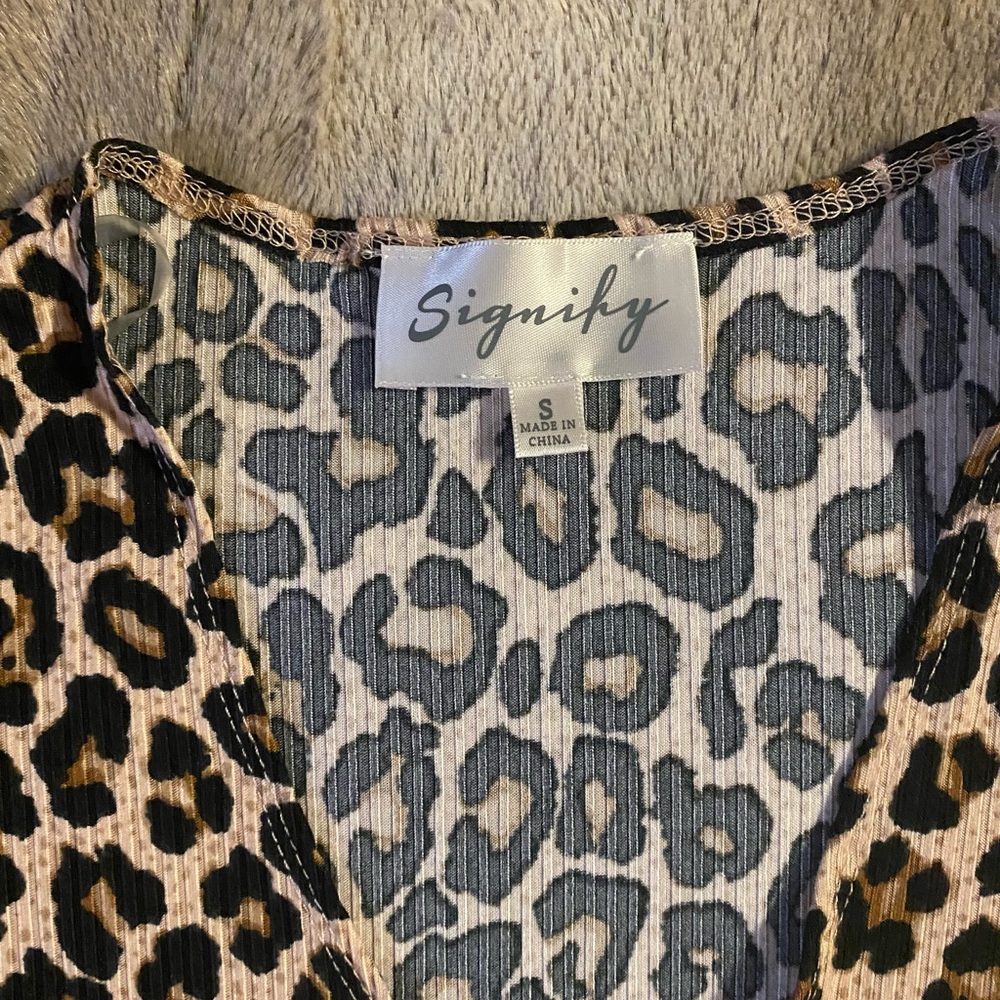 Signify -  Bodysuit - Picture 3 of 9